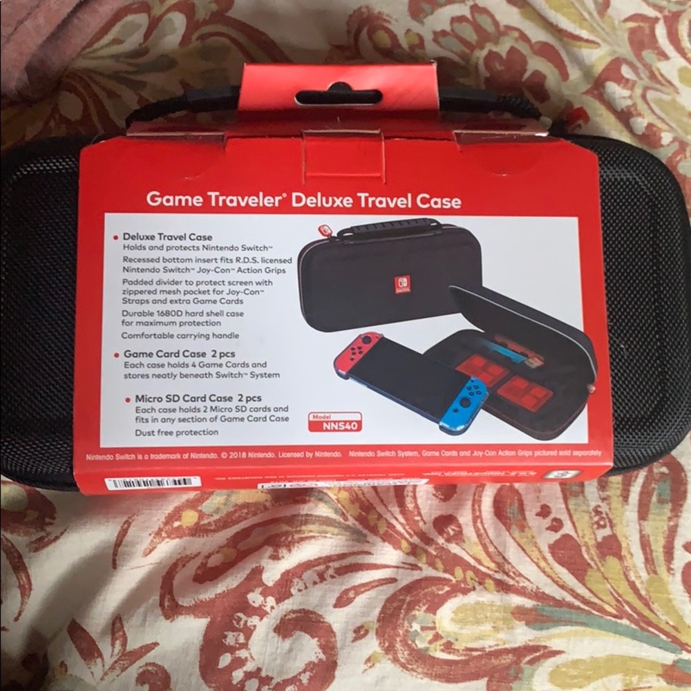Nintendo switch game traveler deluxe travel case - Picture 2 of 2